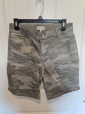 Gibson Latimer Olive Gray Camo Bermuda Shorts
